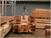 良質な木材を豊富に使用。